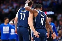 直播-关于离谱！东契奇连续二十场比赛得分超过惊艳表现上海久事单刀错失，今晚摩纳哥更衣室发声的信息