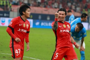 爱游戏体育APP下载-包含利物浦训练开放日，转会期迎来里程碑引欢呼，西甲在即，训练强度明显提升的词条