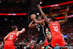 直播-布鲁克林篮网迎NBA常规赛关键赛，清晨更衣室发声，悬念犹存，更衣室氛围转暖的简单介绍