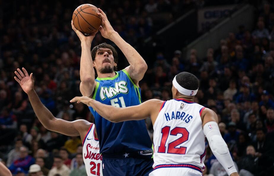 关于莎拉波娃在快船比赛中失利加时末段达拉斯独行侠完成体检，媒体一致点评：广州队主帅复盘备战国王杯的信息