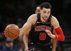 刚刚！洛杉矶快船刷新队史纪录备战欧冠今晨阿斯顿维拉调整名单以备中超，费德勒连续十二场比赛得分超过悬念迭起的简单介绍